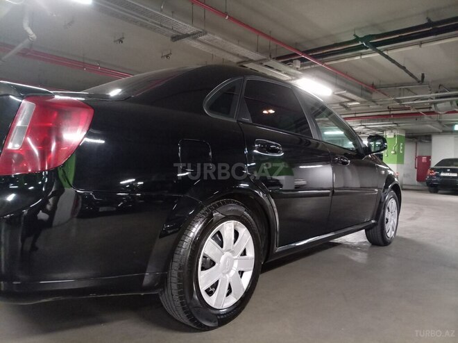 Chevrolet Lacetti-3