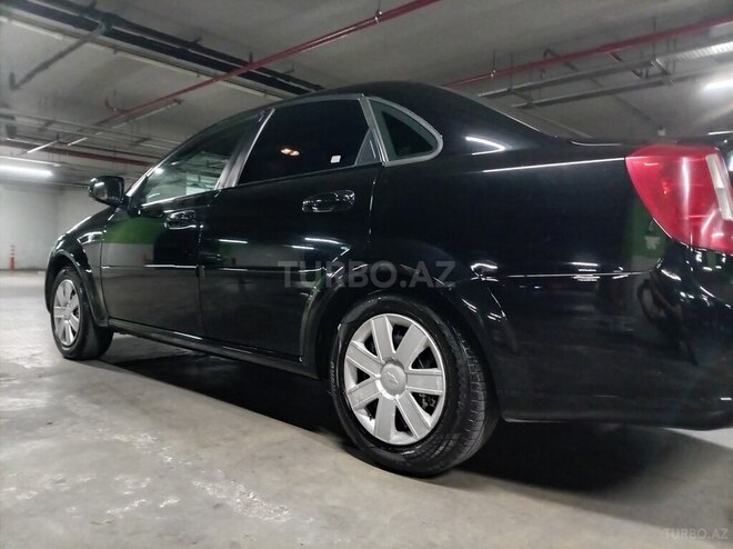 Chevrolet Lacetti-6