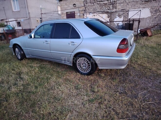 Mercedes C 280-7