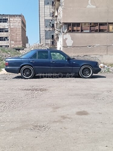 Mercedes 280 E-9