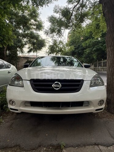 Nissan Altima-11