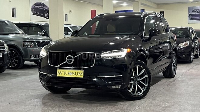 Volvo XC90-1