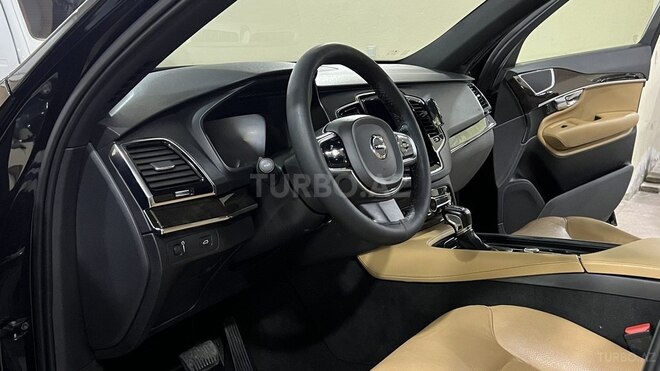 Volvo XC90-14