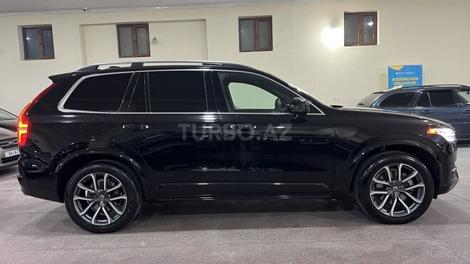 Volvo XC90-6