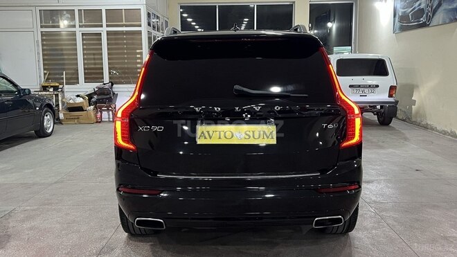 Volvo XC90-4