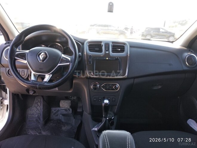 Renault Logan-6