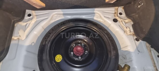 Toyota Auris-10