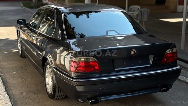 BMW 728-6
