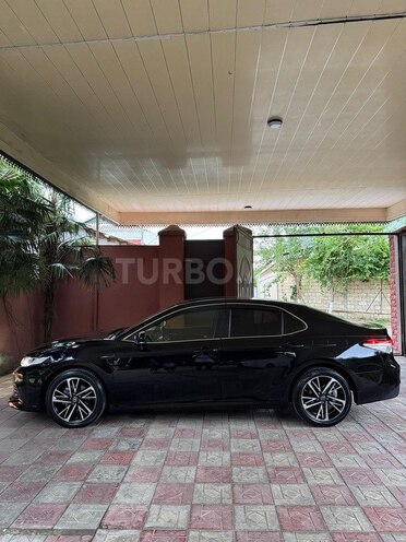 Toyota Camry-9