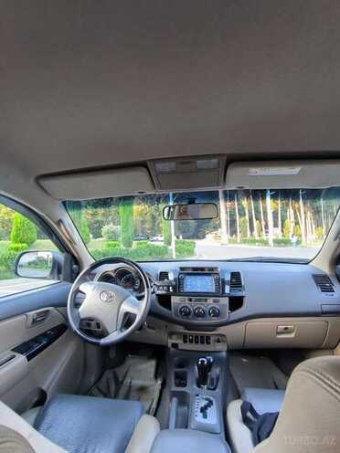 Toyota Fortuner-5