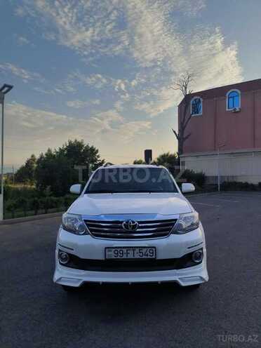 Toyota Fortuner-4