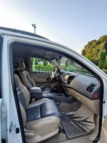 Toyota Fortuner-7