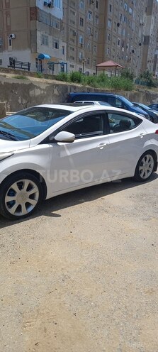 Hyundai Elantra-7