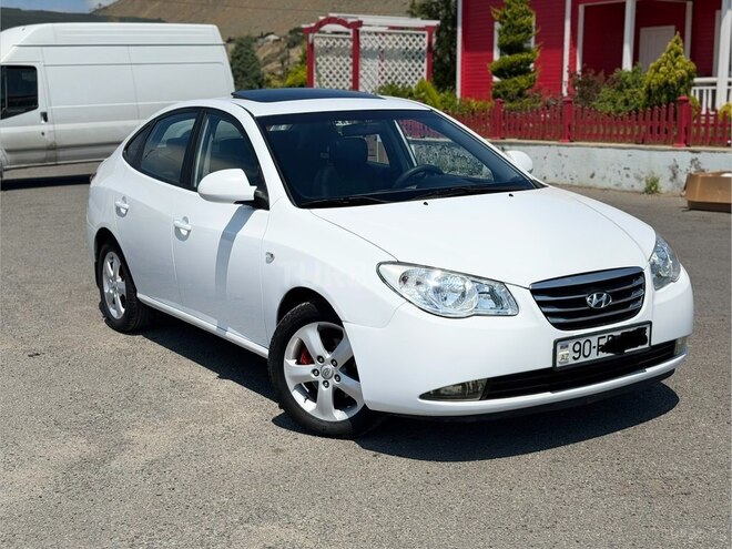 Hyundai Elantra-3