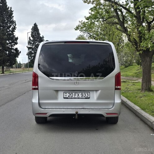 Mercedes V 250-3