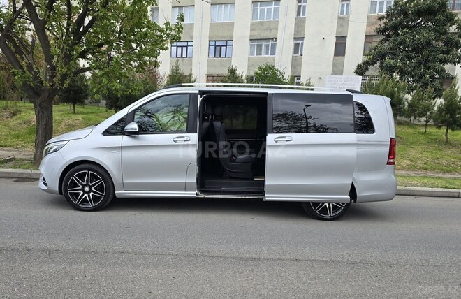 Mercedes V 250-6