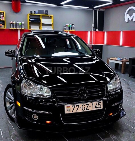 Volkswagen Jetta-1