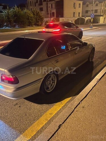 BMW 525-9
