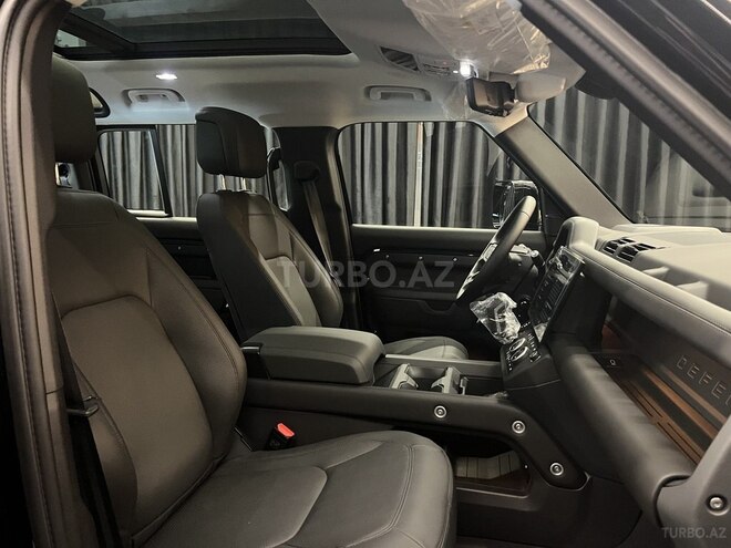 Land Rover Defender-13