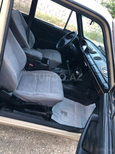 LADA (VAZ) 21011-10