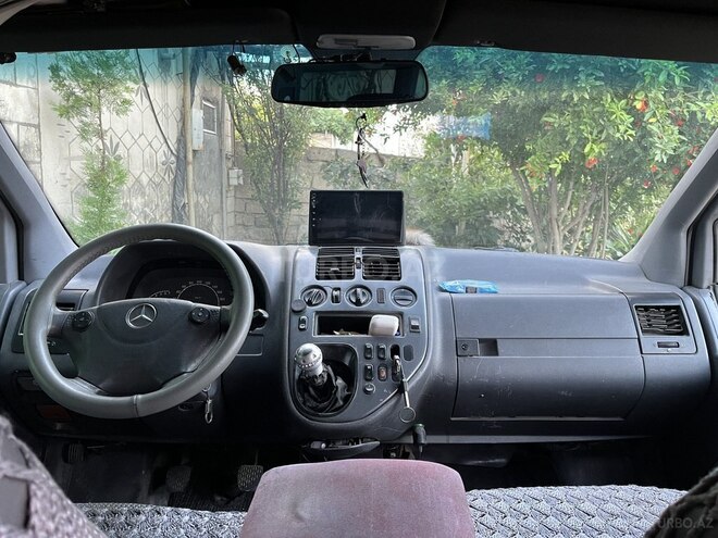 Mercedes Vito 110 D -5