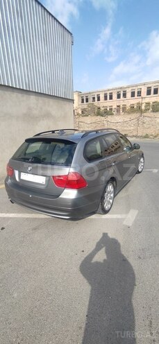 BMW 320-9