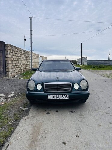 Mercedes E 280-2