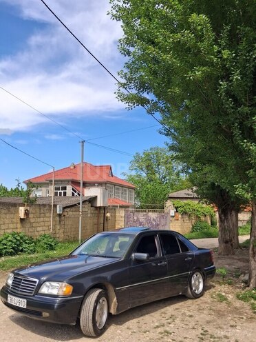 Mercedes C 280-1