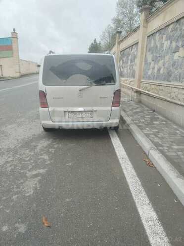 Mercedes Vito 112 CDI-2