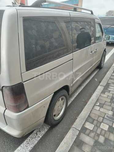 Mercedes Vito 112 CDI-4