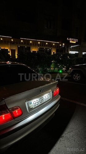 BMW 320-7