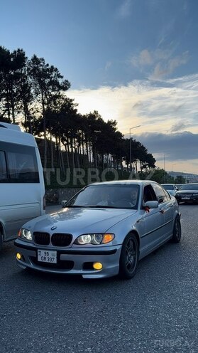 BMW 320-3