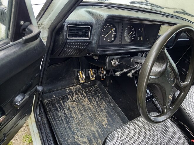 LADA (VAZ) 2104-3