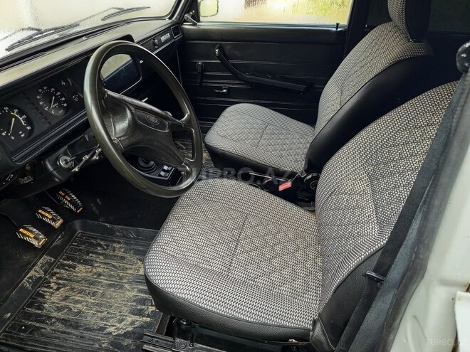 LADA (VAZ) 2104-5