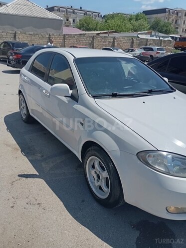 Chevrolet Lacetti-2