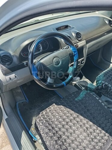 Chevrolet Lacetti-11
