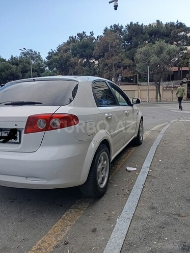 Chevrolet Lacetti-4