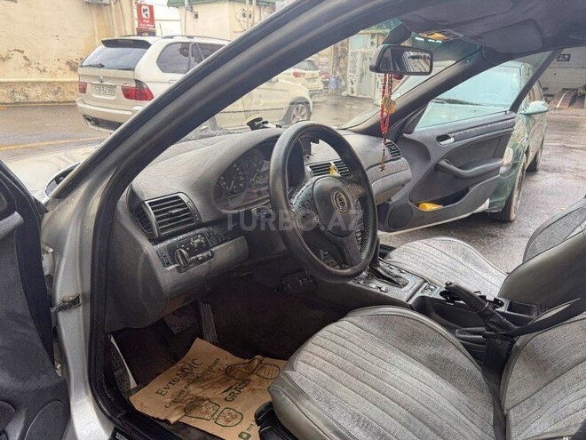 BMW 320-10