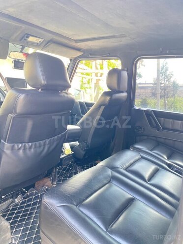 Mercedes G 300-5
