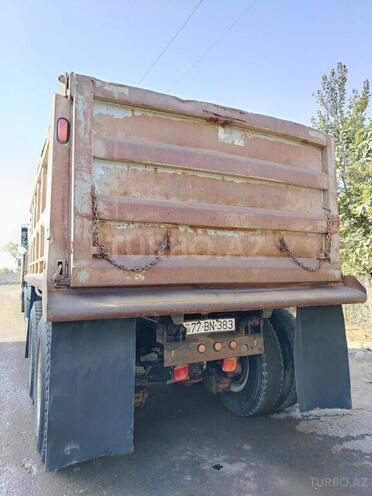 Mack Granite-6