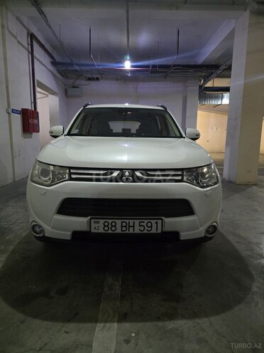 Mitsubishi Outlander-5