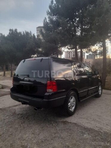 Ford Expedition-5