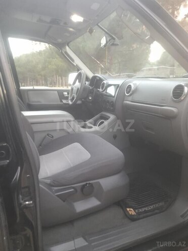 Ford Expedition-10