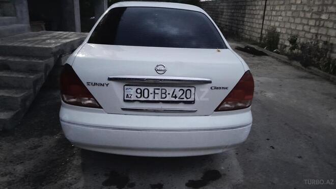 Nissan Sunny-4