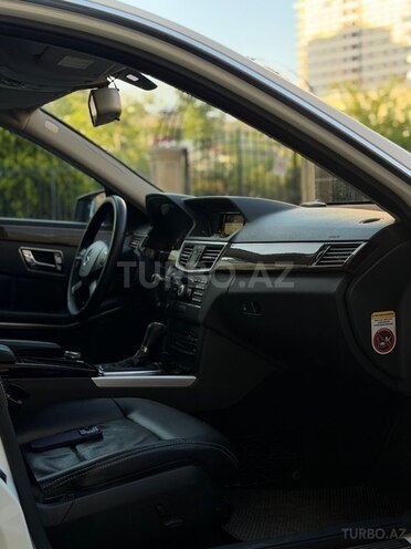 Mercedes E 250-3
