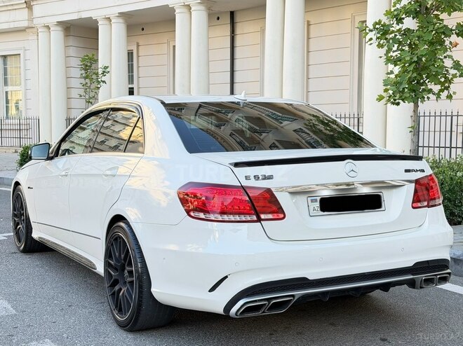 Mercedes E 250-9