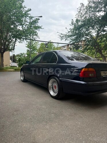 BMW 525-4