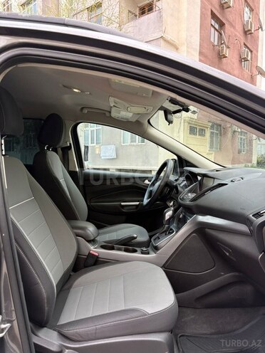 Ford Escape-7