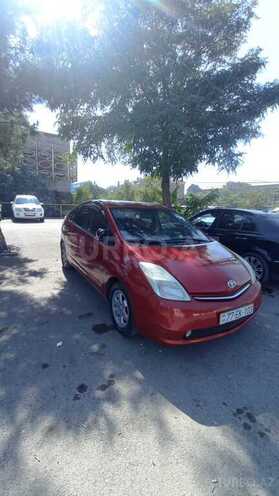 Toyota Prius-2