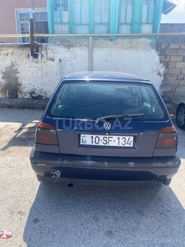 Volkswagen Golf-3